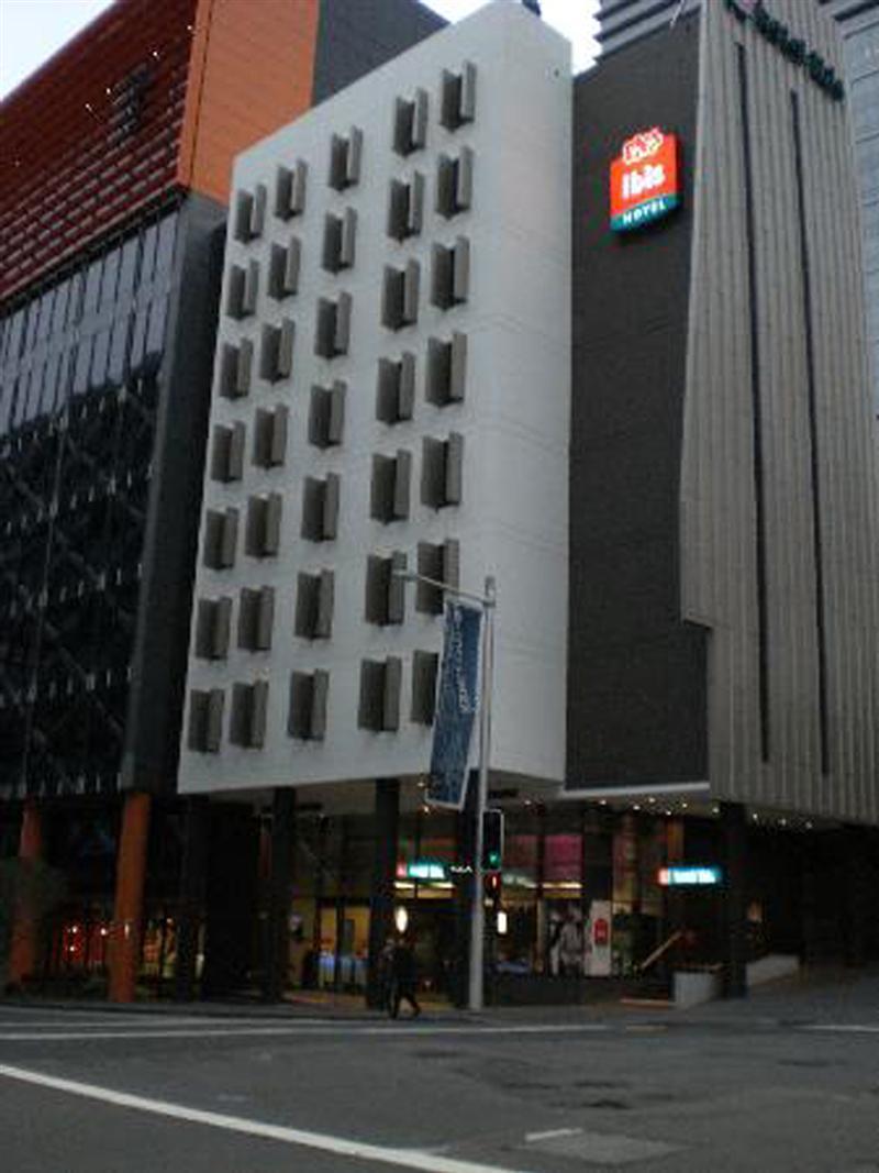 Ibis Sydney Barangaroo Hotel Exterior photo